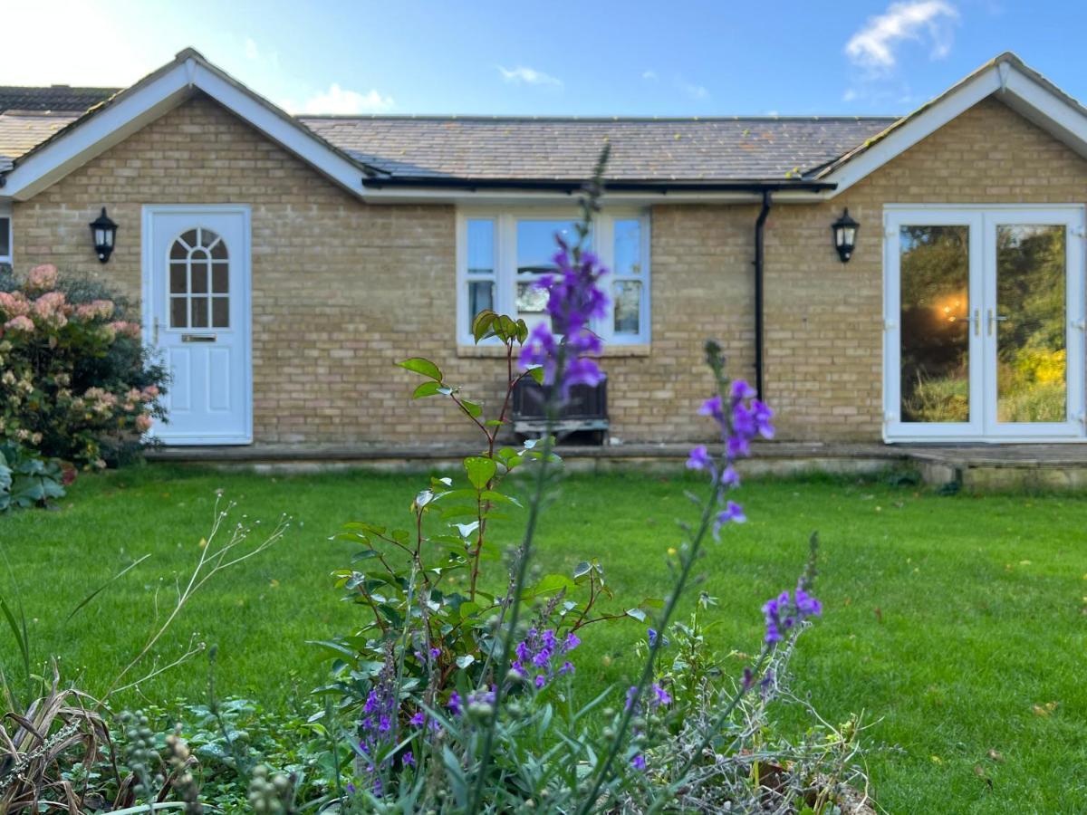 Apartamento Cosy Hillside Annex Stanwick  Exterior foto